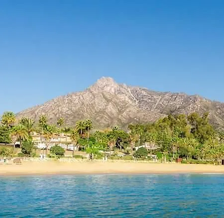 לינה וארוחת בוקר Casa Puerto Banus מארבלה